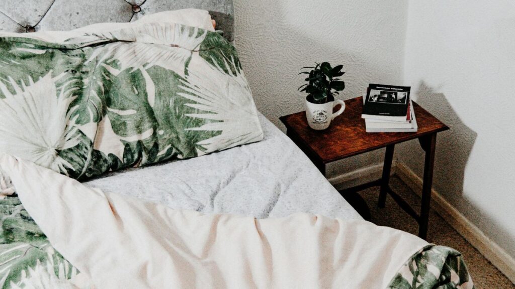 Beauty Sleep: 8 Easy Tips For An Awesome Night