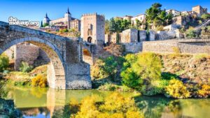 What to Pack for Spain in Fall