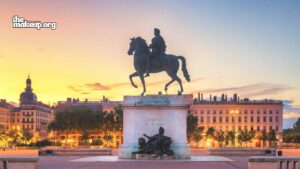 What to pack France September