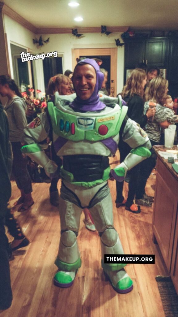 Buzz Lightyear halloween costume