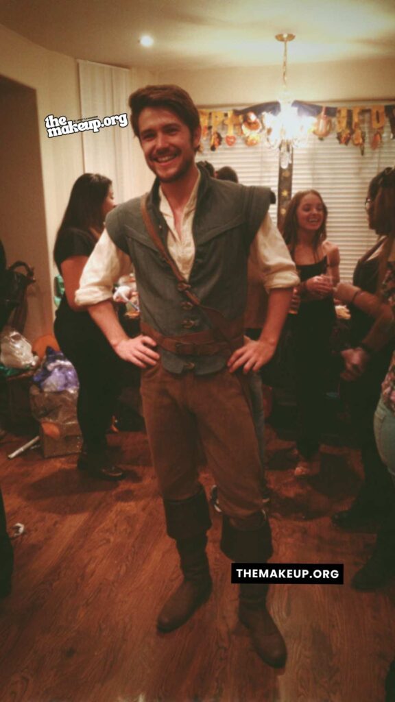 Flynn Rider halloween costume
