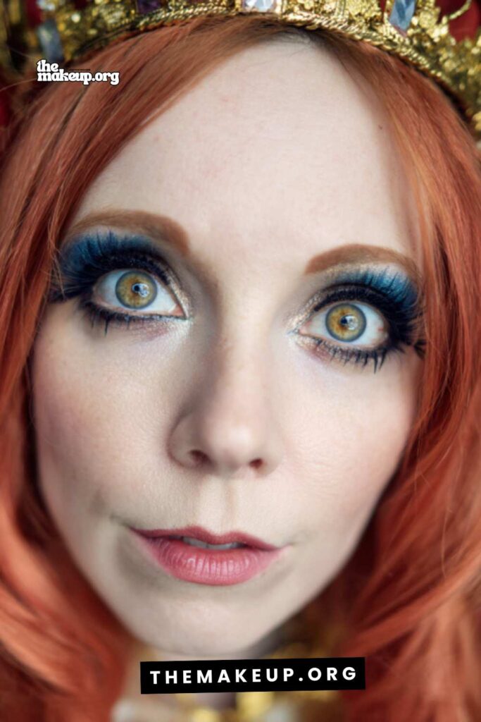 minimal halloween makeup