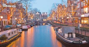 what to pack Amsterdam December packing list guide