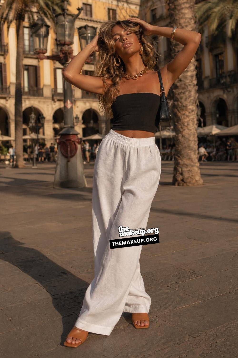 Summer Clothing Guide For Barcelona — Palazzo Trousers For Barcelona Sun