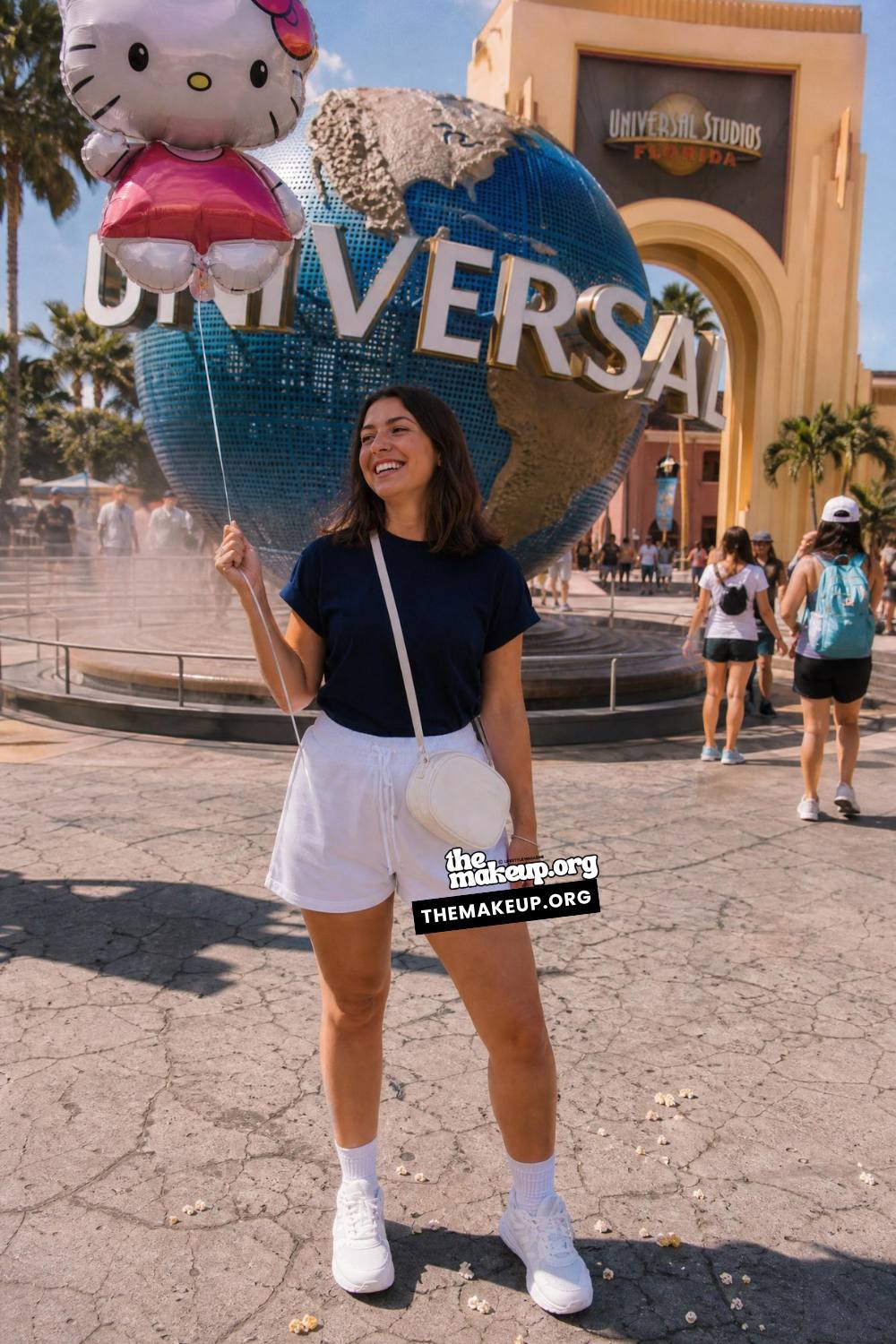 White Shorts For Long Park Days for Theme Park Summer Clothing Ideas