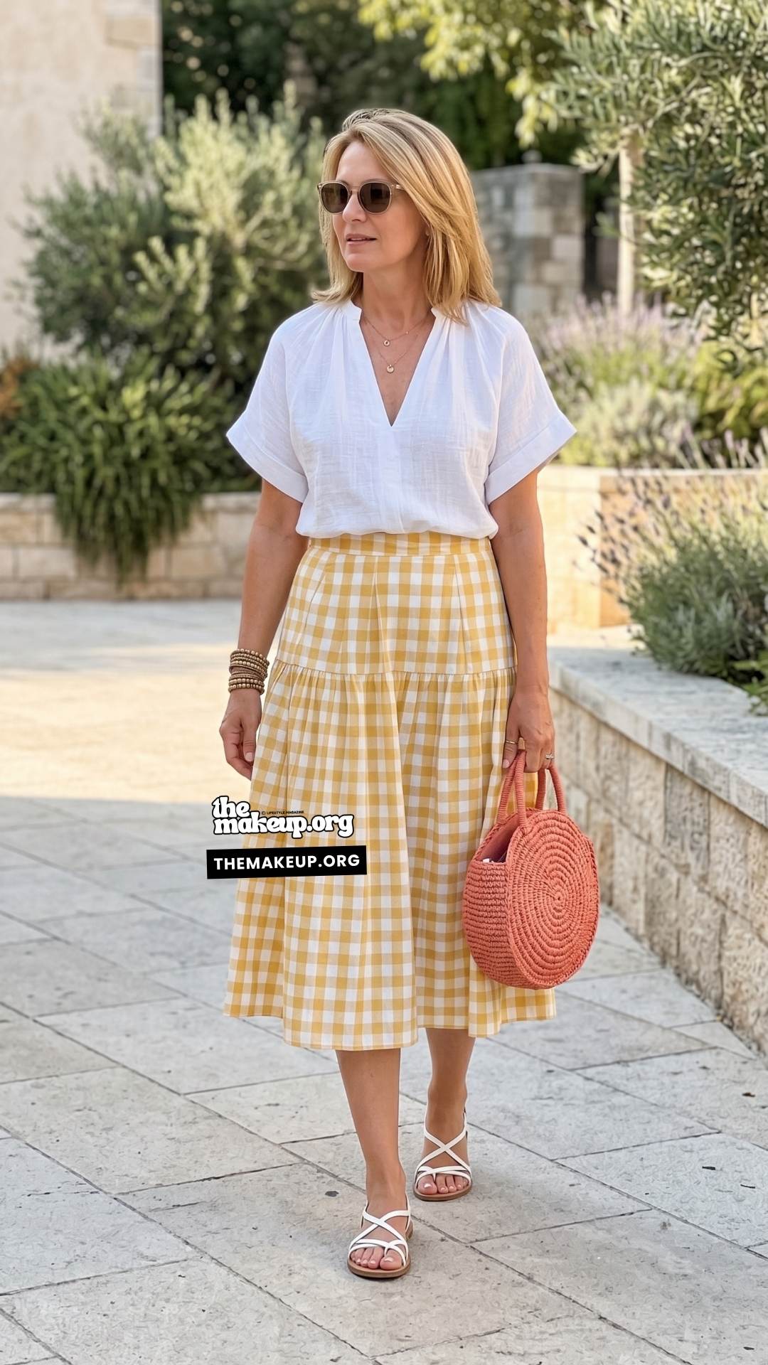 Stylish Summer Outfits For Ladies Over 50
