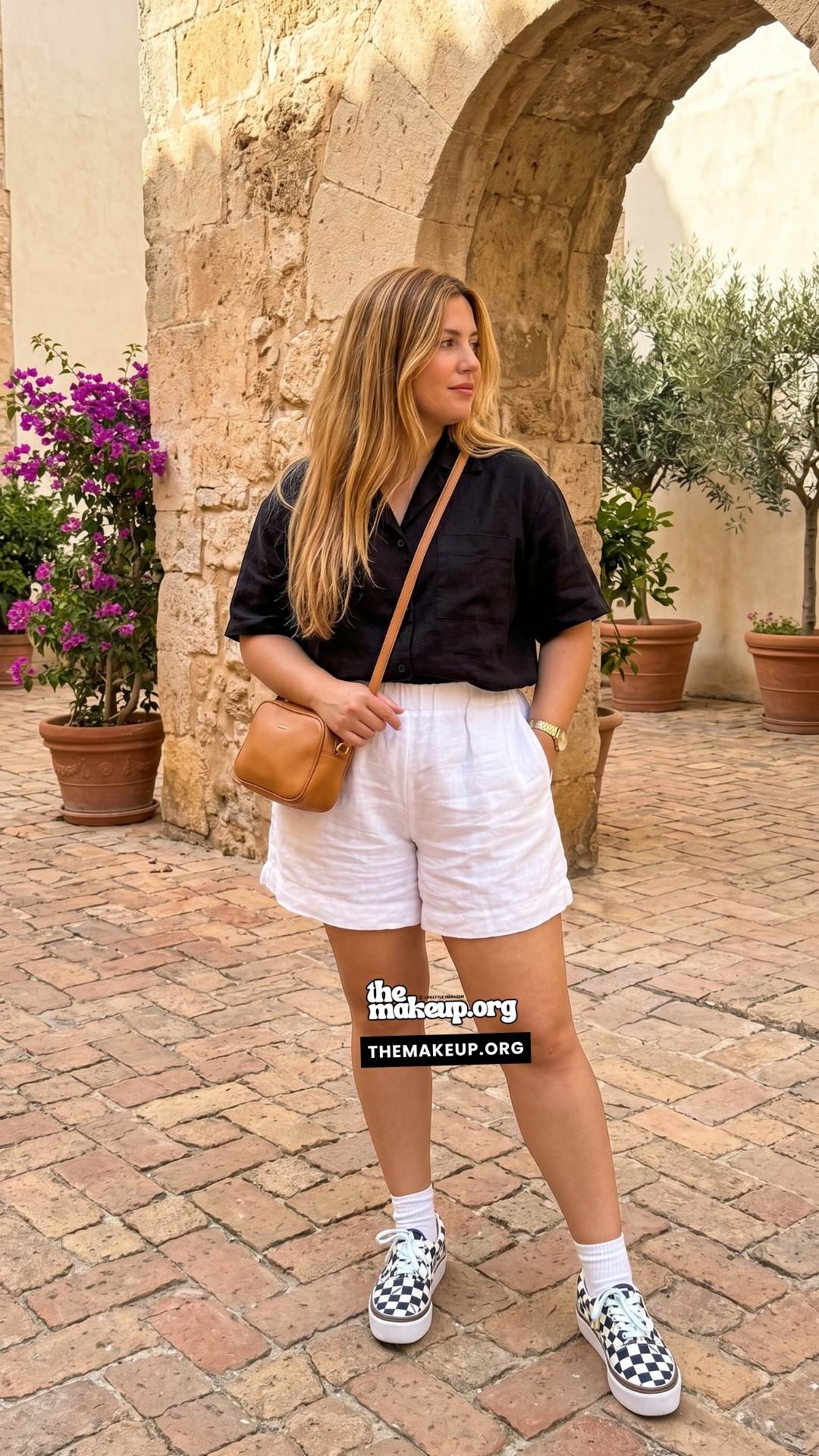What To Wear To Look Good If You Are Short & Chubby