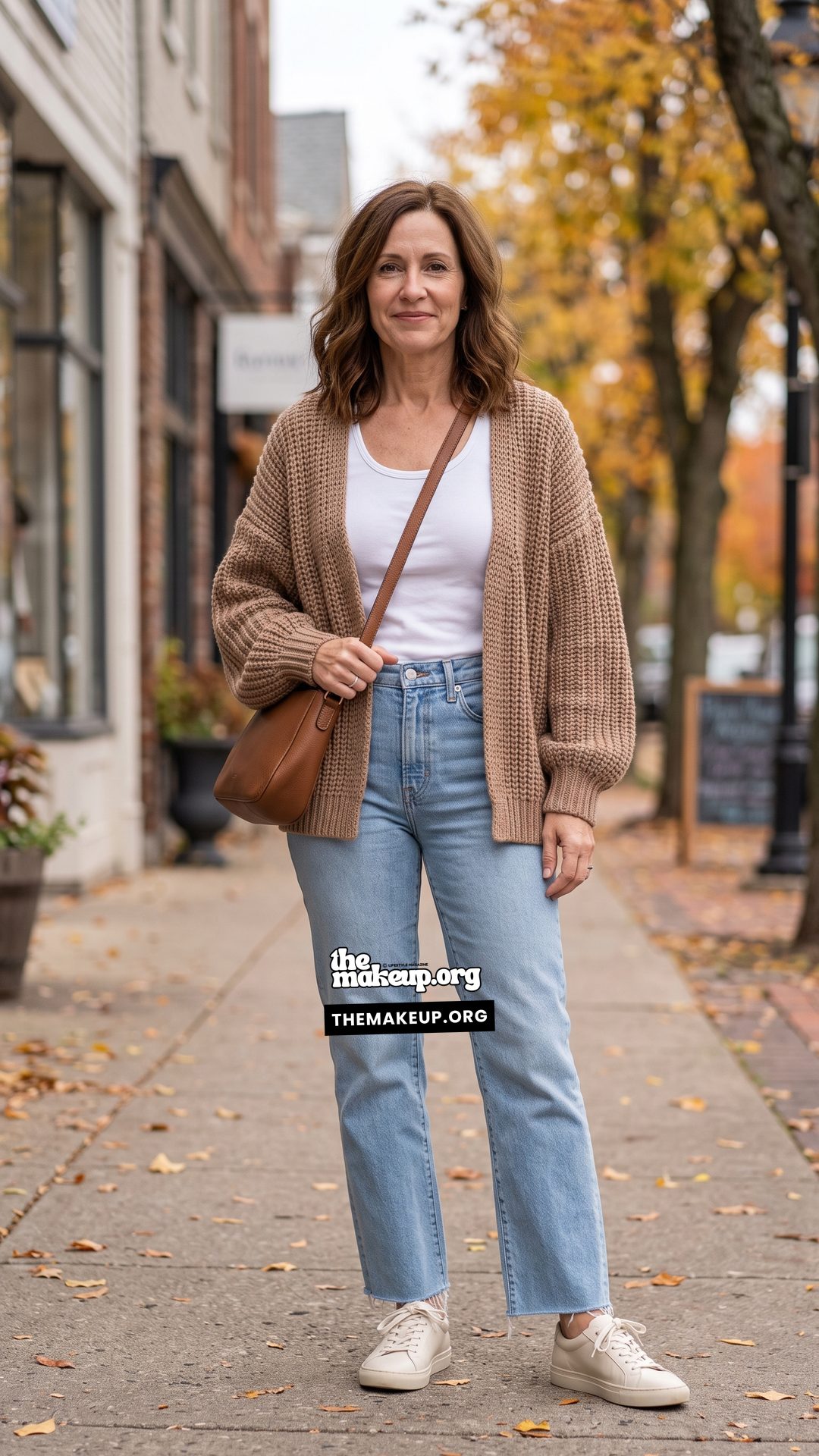 Cardigan And Jeans For Autumn In Rolled